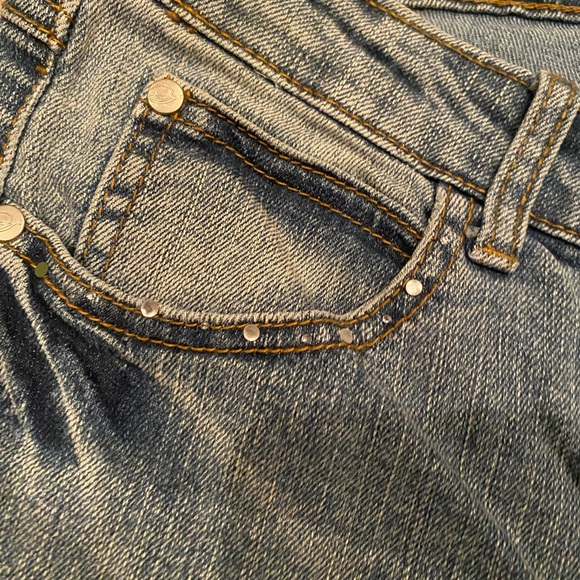 Vintage Southpole Jean Capris - Picture 3 of 7